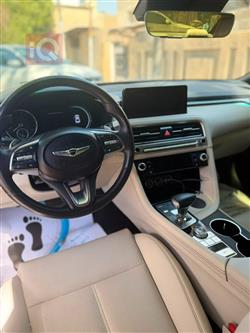 جنسس G70